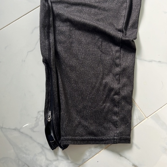 Under Armour Joggers - Picture 4 of 5
